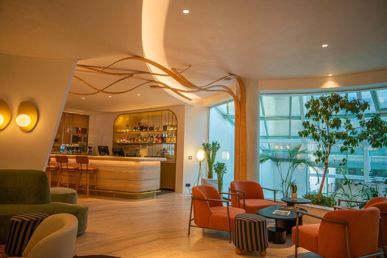 메종 소피아 호텔 외부 사진 The bar at the hotel