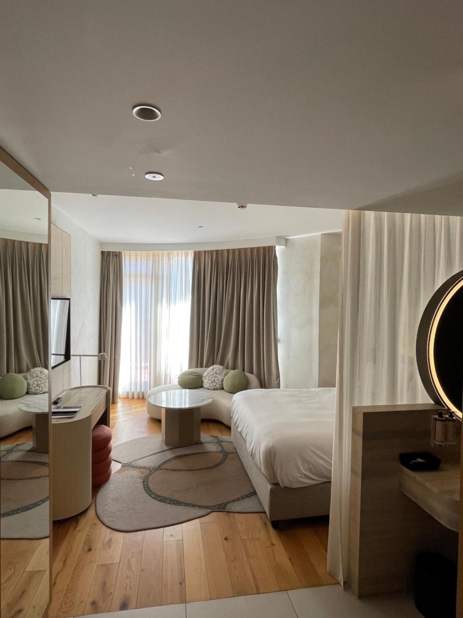 메종 소피아 호텔 외부 사진 A room at the hotel