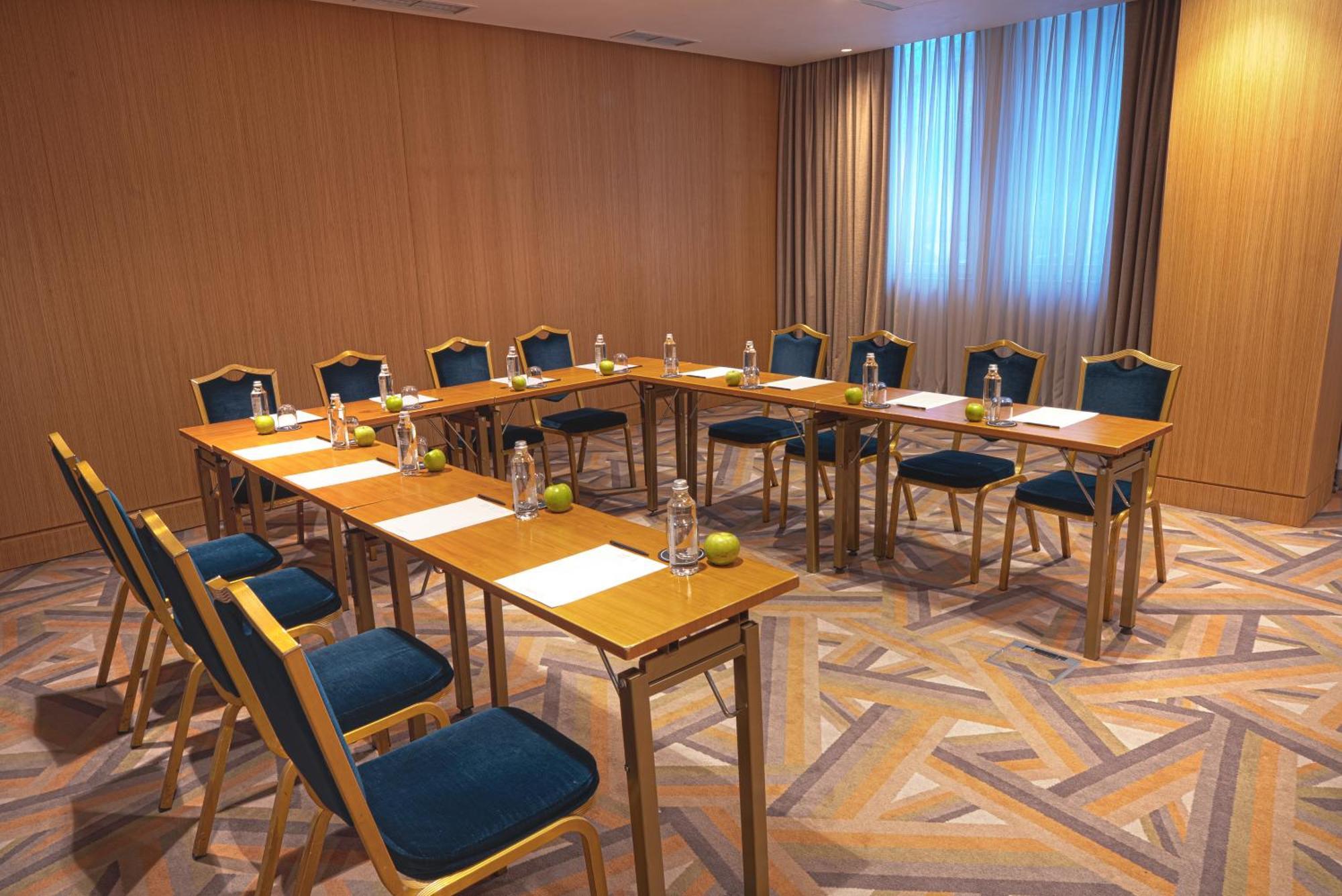 메종 소피아 호텔 외부 사진 Meeting room