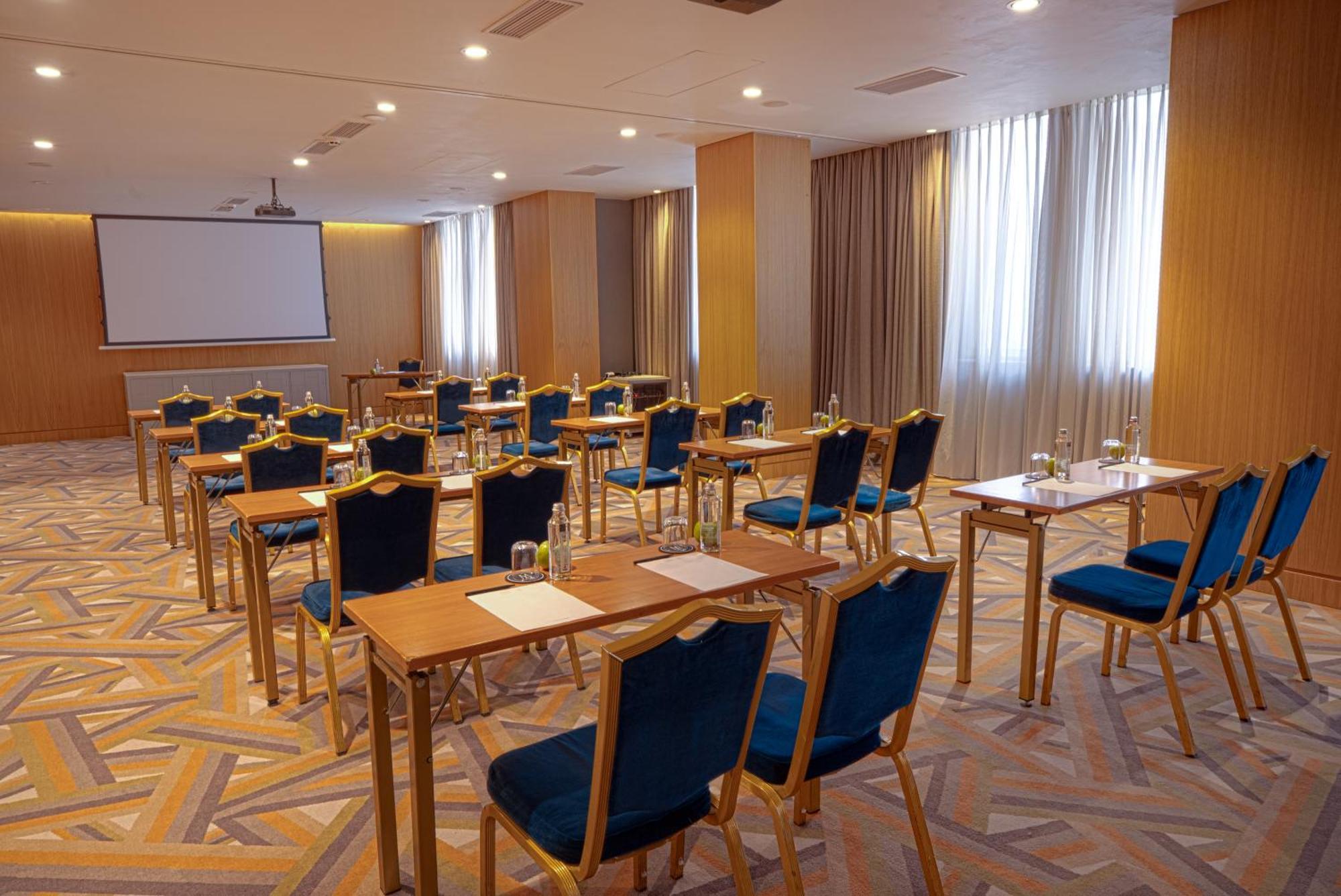 메종 소피아 호텔 외부 사진 Meeting room