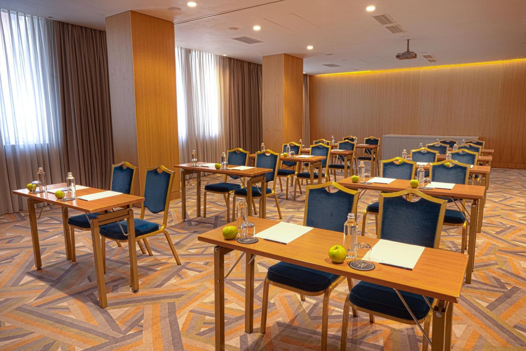메종 소피아 호텔 외부 사진 Meeting room